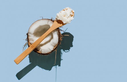 辟谣|椰子油助减肥更健康，是不是真的？
